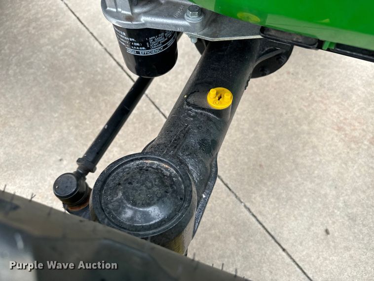 image for item EJ0649 2022 John Deere 3032E MFWD tractor