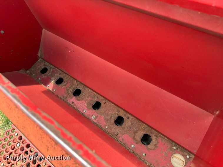 image for item EJ0652 Sunflower 9411 grain drill