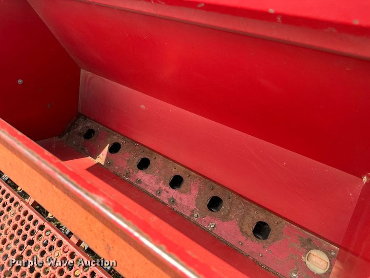 image for item EJ0652 Sunflower 9411 grain drill