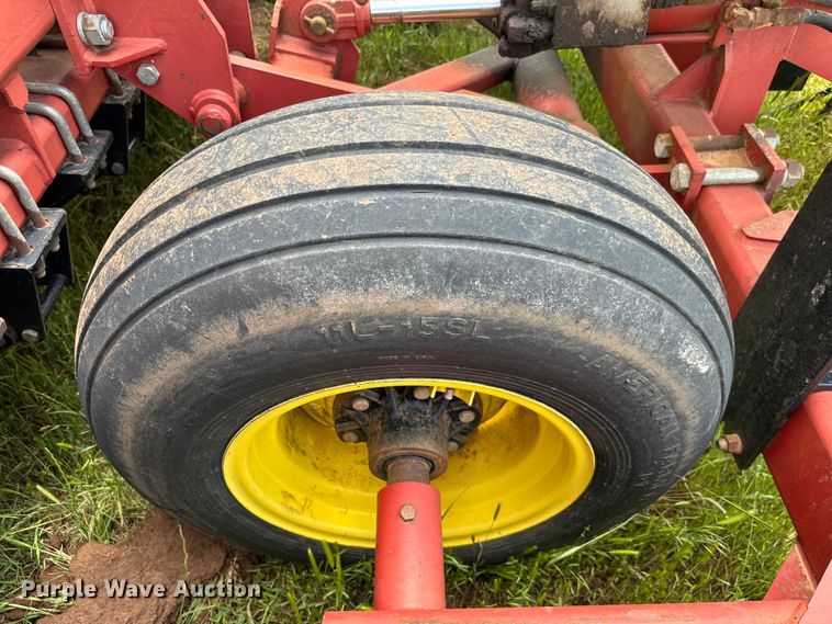 image for item EJ0652 Sunflower 9411 grain drill