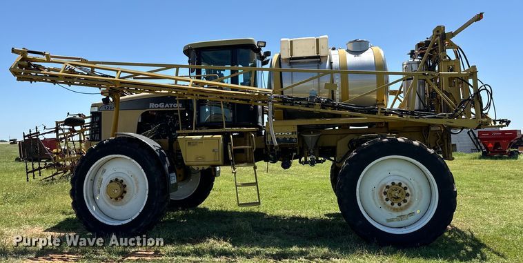 image for item EJ0660 2004 RoGator  1264 sprayer