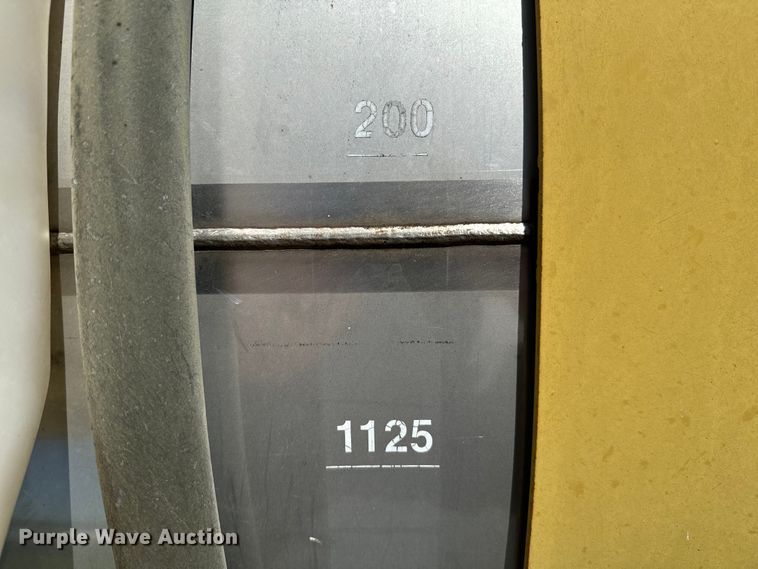 image for item EJ0660 2004 RoGator  1264 sprayer