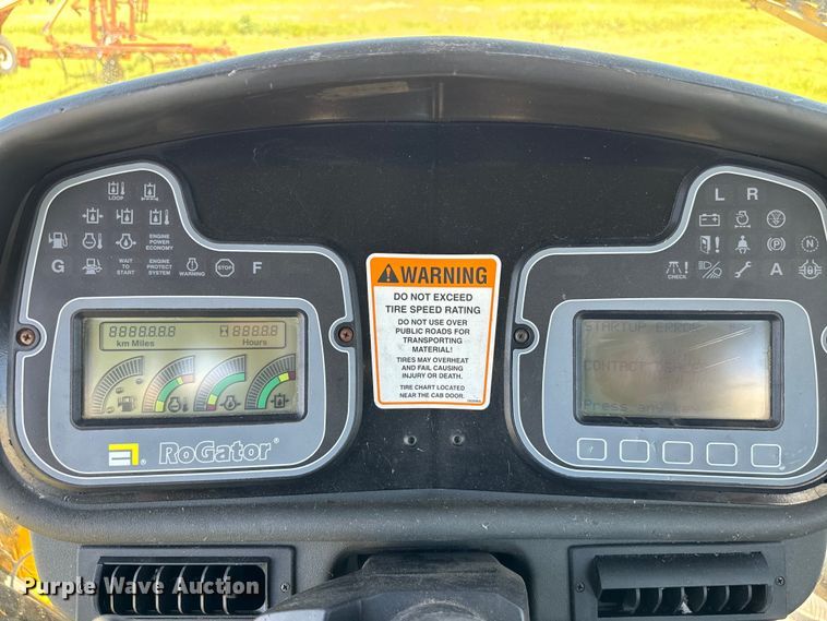 image for item EJ0660 2004 RoGator  1264 sprayer