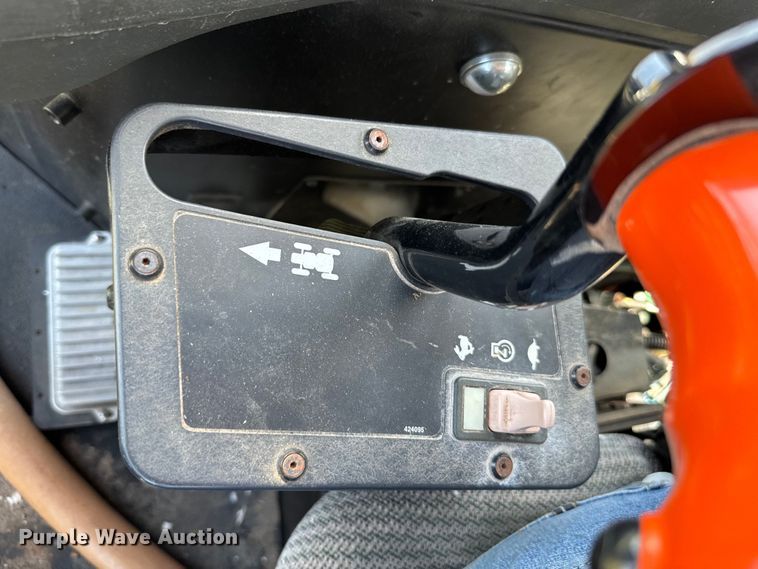 image for item EJ0660 2004 RoGator  1264 sprayer