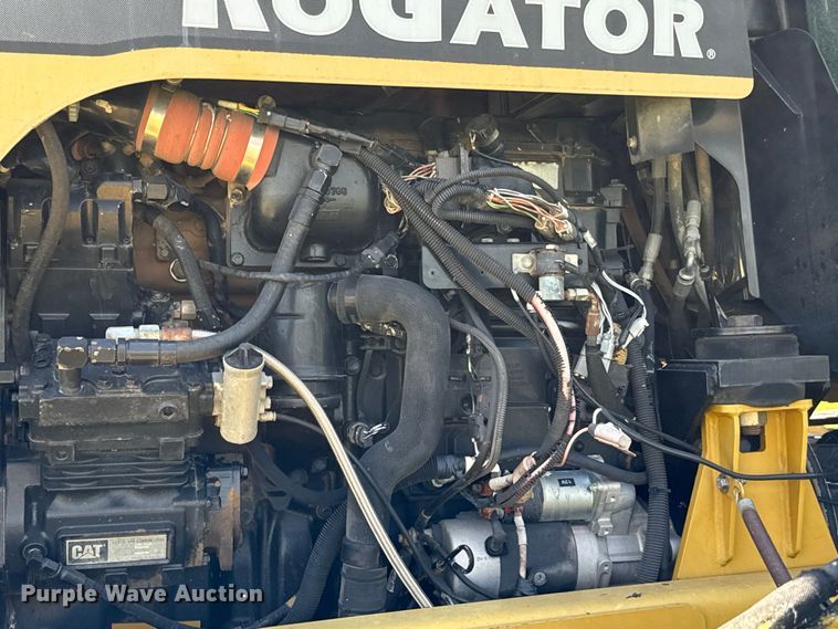image for item EJ0660 2004 RoGator  1264 sprayer