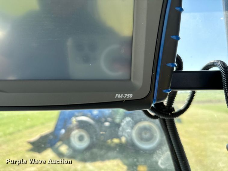 image for item EJ0661 2014 New Holland T6.175 MFWD tractor