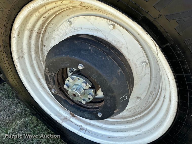 image for item EJ0661 2014 New Holland T6.175 MFWD tractor