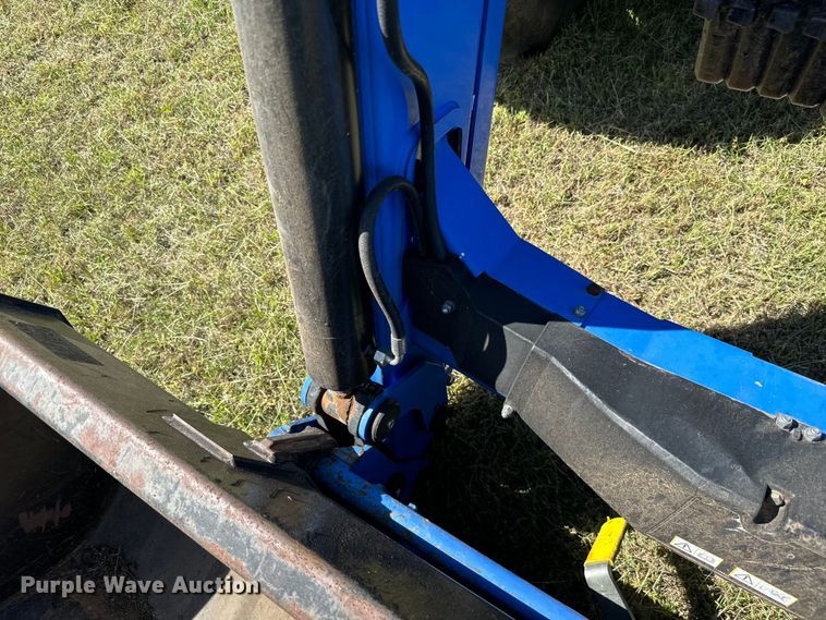 image for item EJ0662 2013 New Holland T6050ZC MFWD tractor