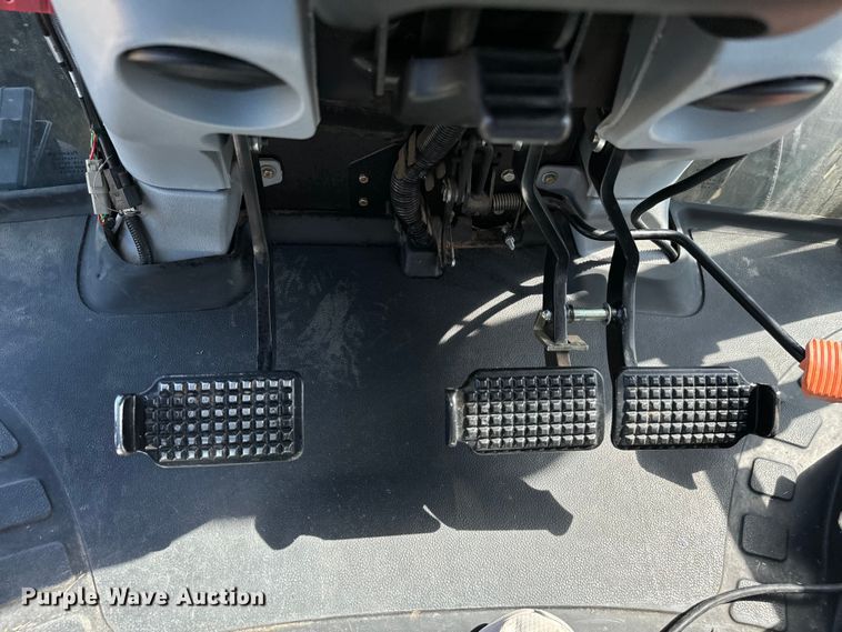 image for item EJ0662 2013 New Holland T6050ZC MFWD tractor