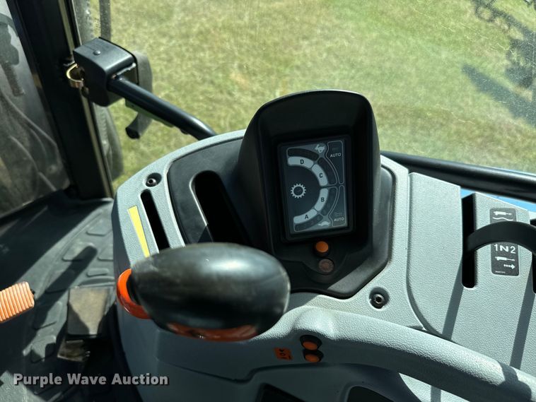 image for item EJ0662 2013 New Holland T6050ZC MFWD tractor