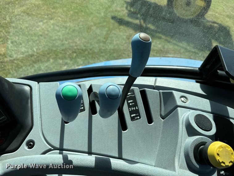 image for item EJ0662 2013 New Holland T6050ZC MFWD tractor