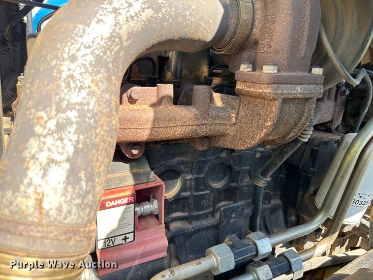 image for item EJ0662 2013 New Holland T6050ZC MFWD tractor