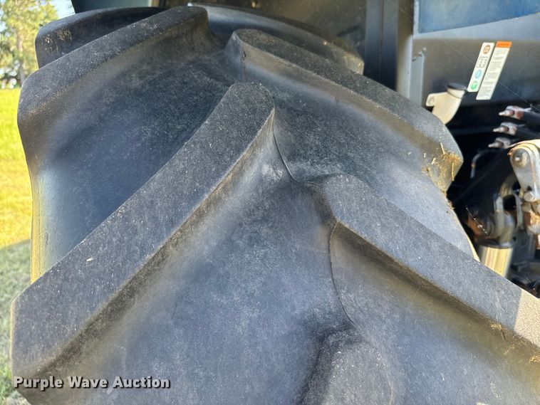 image for item EJ0662 2013 New Holland T6050ZC MFWD tractor