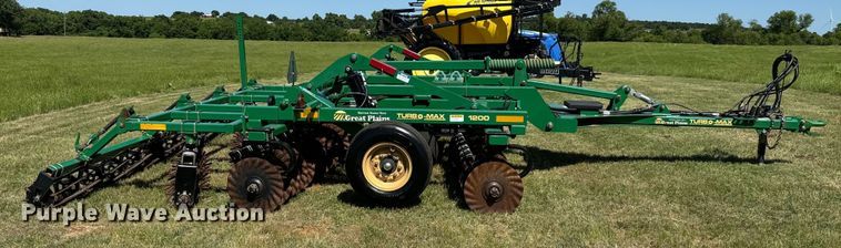 image for item EJ0664 2018 Great Plains 1200 Turbo-Max vertical tillage