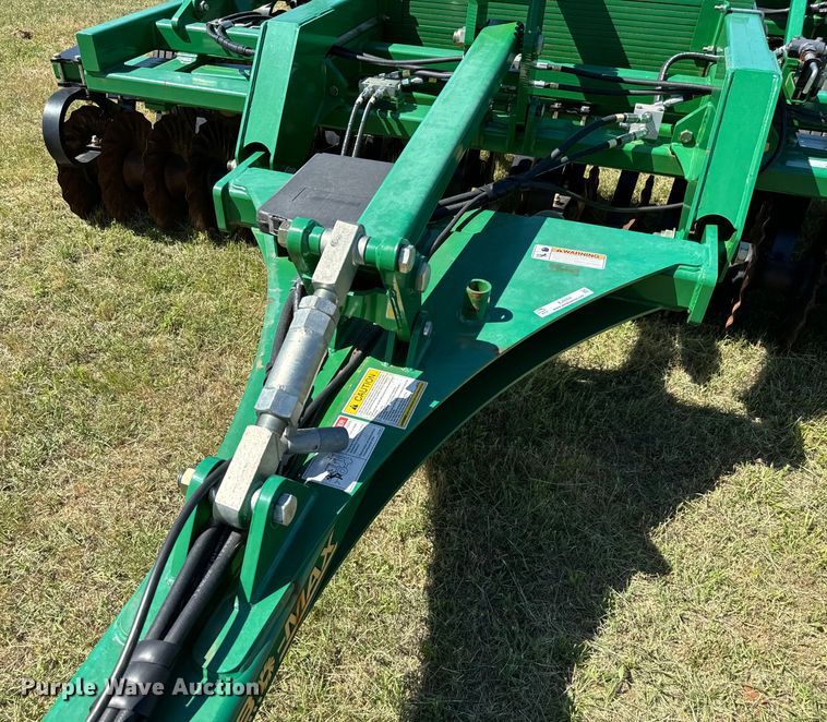 image for item EJ0664 2018 Great Plains 1200 Turbo-Max vertical tillage