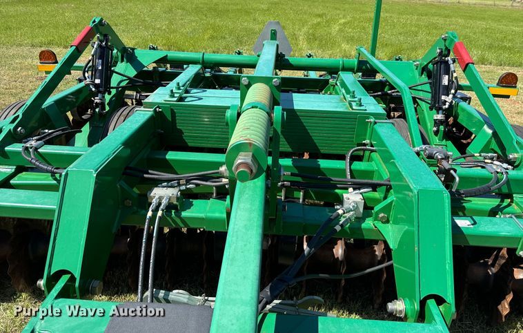 image for item EJ0664 2018 Great Plains 1200 Turbo-Max vertical tillage