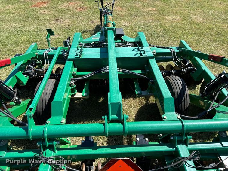 image for item EJ0664 2018 Great Plains 1200 Turbo-Max vertical tillage