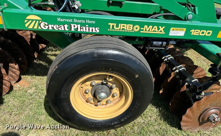 image for item EJ0664 2018 Great Plains 1200 Turbo-Max vertical tillage