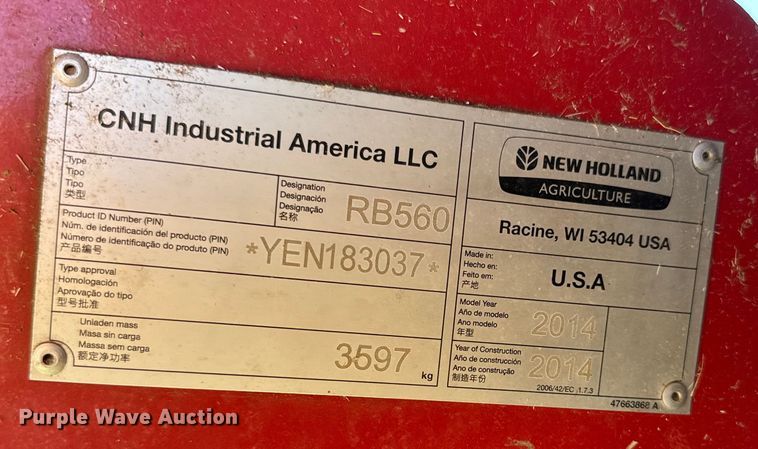 image for item EJ0665 2014 New Holland Roll-Belt 560 Specialty Crop round baler