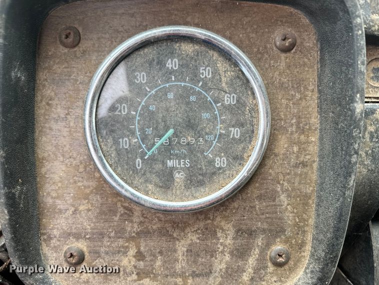 image for item EJ2716 1979 GMC grain truck