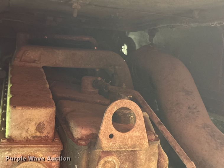 image for item EJ2716 1979 GMC grain truck