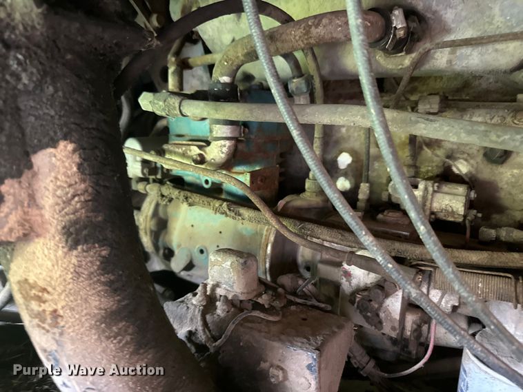 image for item EJ2716 1979 GMC grain truck