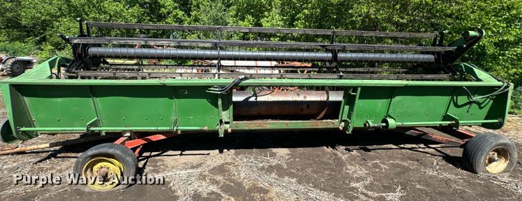 image for item EJ2770 1981 John Deere 7720 combine