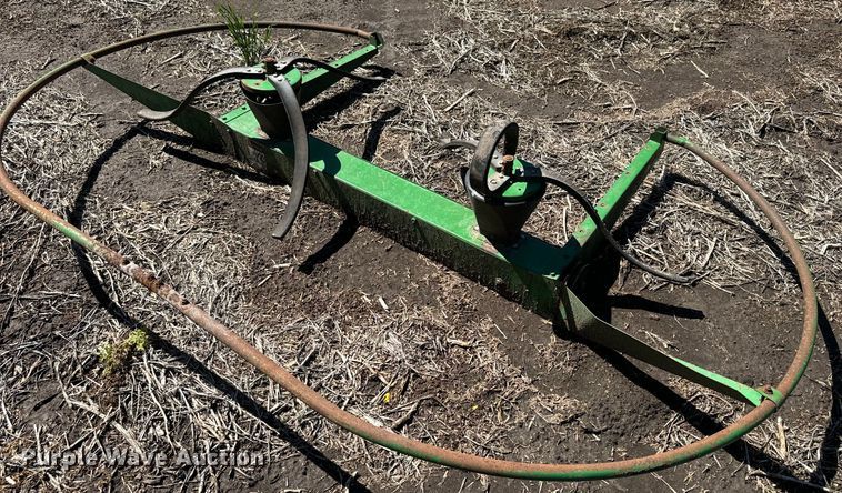 image for item EJ2770 1981 John Deere 7720 combine