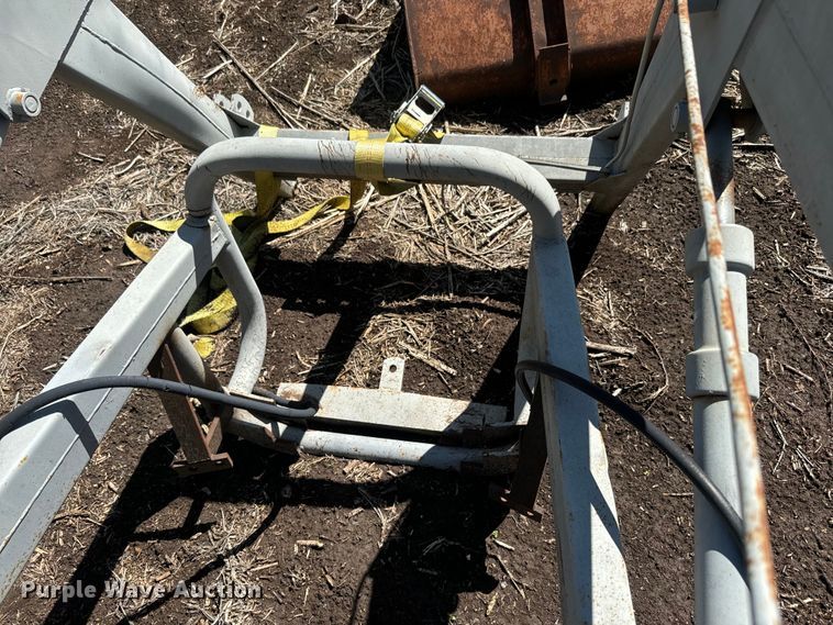 image for item EJ2771 Ford loader