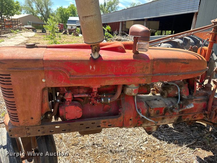 image for item EJ2772 International Harvester Farmall H tractor