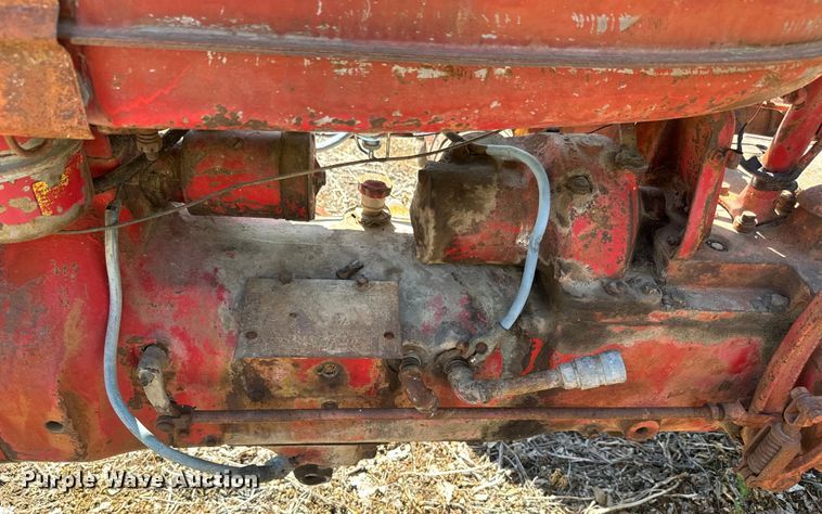 image for item EJ2772 International Harvester Farmall H tractor