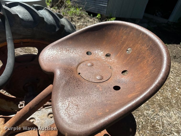 image for item EJ2772 International Harvester Farmall H tractor