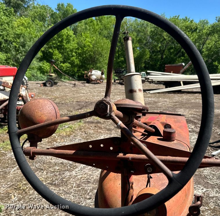 image for item EJ2772 International Harvester Farmall H tractor