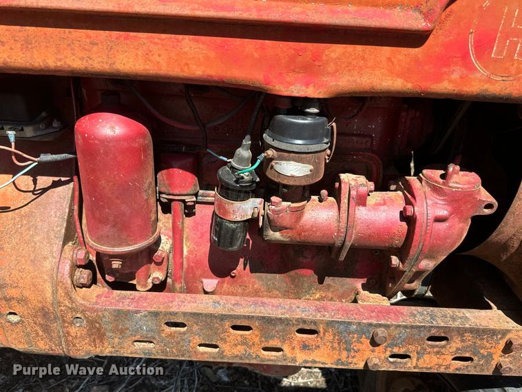 image for item EJ2772 International Harvester Farmall H tractor
