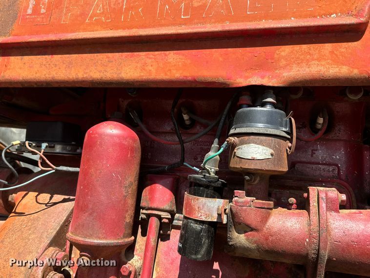 image for item EJ2772 International Harvester Farmall H tractor
