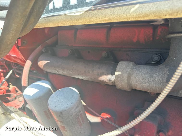 image for item EJ2773 1974 International Harvester Farmall 966 tractor