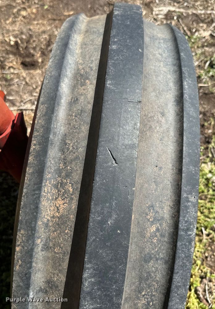 image for item EJ2773 1974 International Harvester Farmall 966 tractor