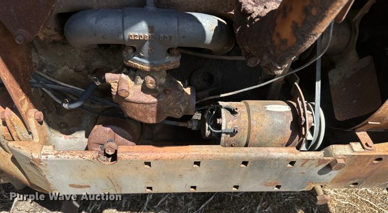 image for item EJ2775 1966 Massey Ferguson MF180 tractor