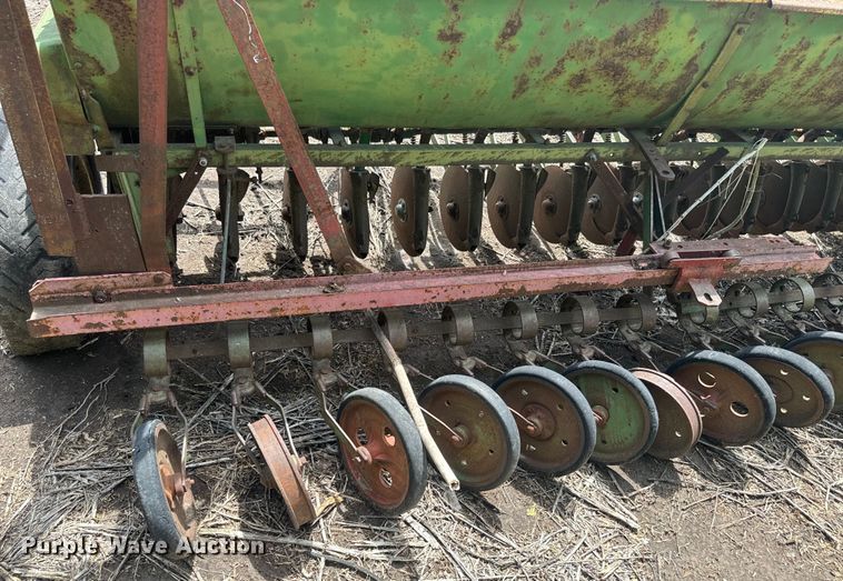 image for item EJ2777 John Deere DF-B grain drill