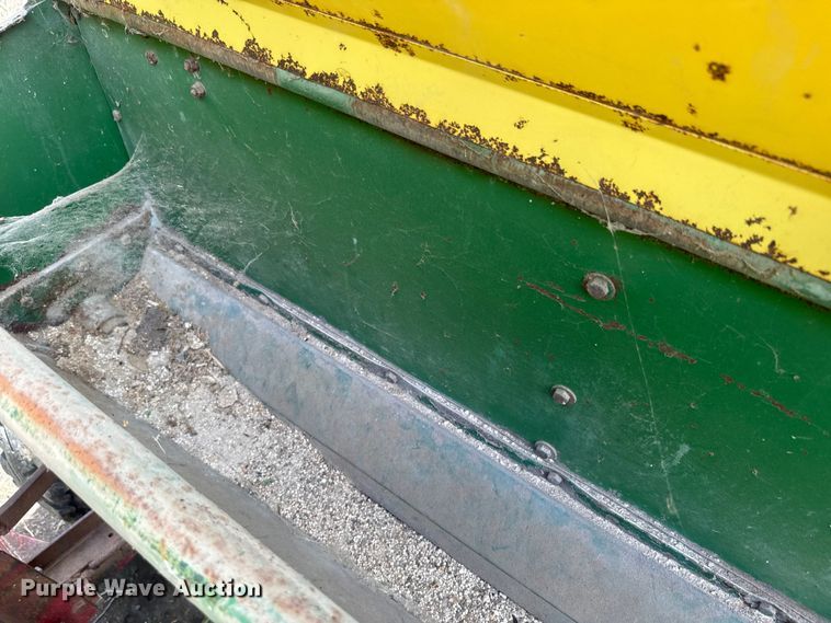 image for item EJ2777 John Deere DF-B grain drill