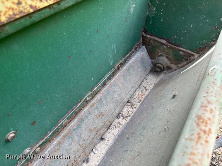 image for item EJ2777 John Deere DF-B grain drill