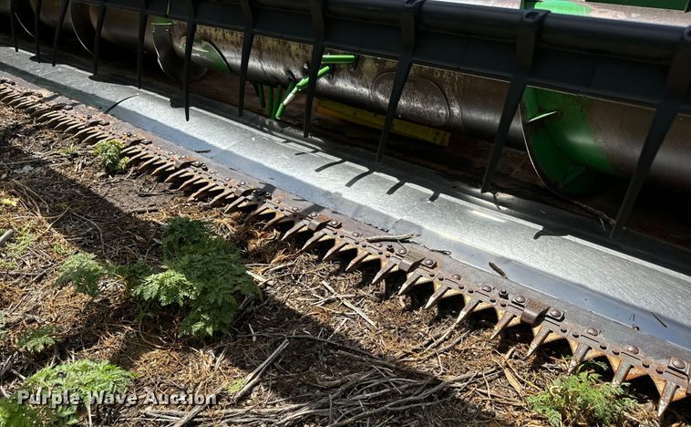 image for item EJ2780 1999 John Deere 930F flex head