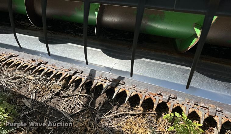 image for item EJ2780 1999 John Deere 930F flex head