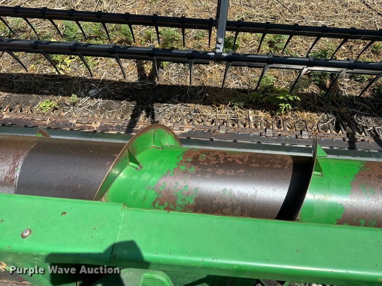 image for item EJ2780 1999 John Deere 930F flex head