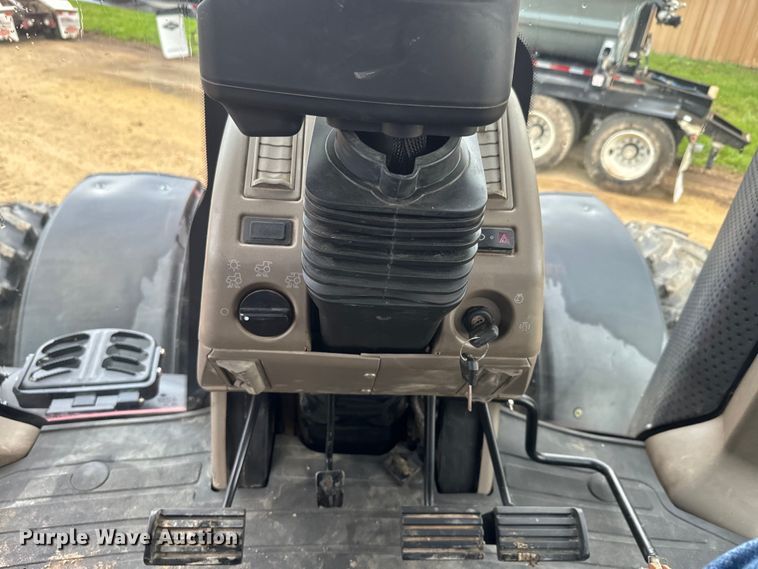 image for item EJ2794 2014 Case IH Magnum 340 AFS MFWD tractor