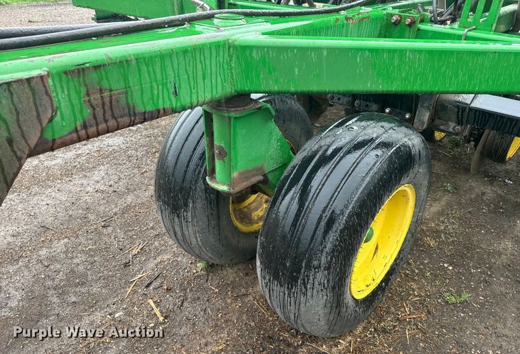 image for item EJ2797 1997 John Deere 750 grain drill