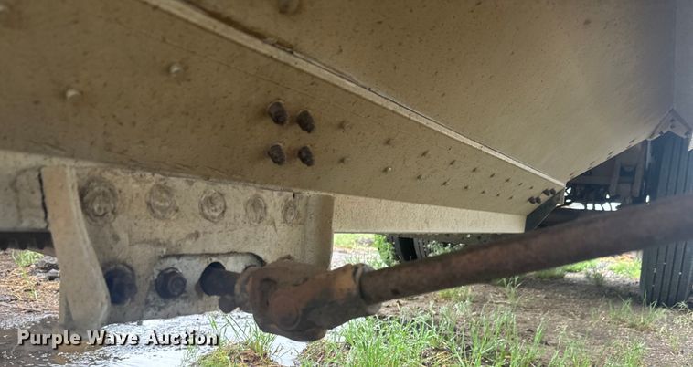 image for item EJ2798 1999 Tempte grain trailer