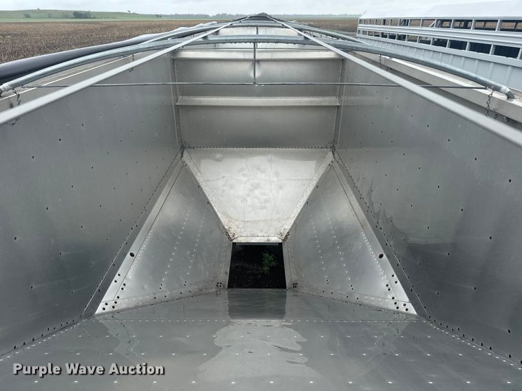 image for item EJ2798 1999 Tempte grain trailer