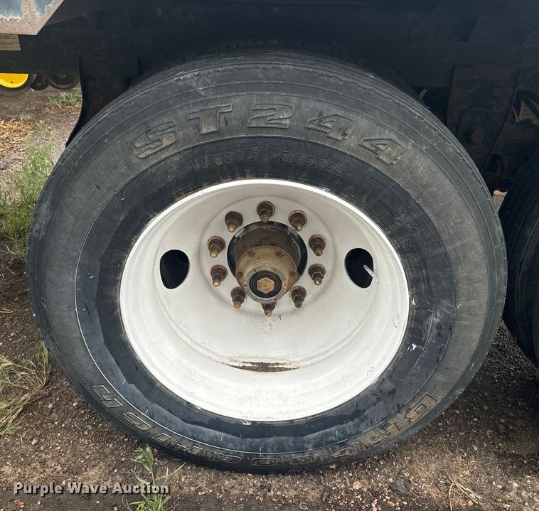 image for item EJ2798 1999 Tempte grain trailer