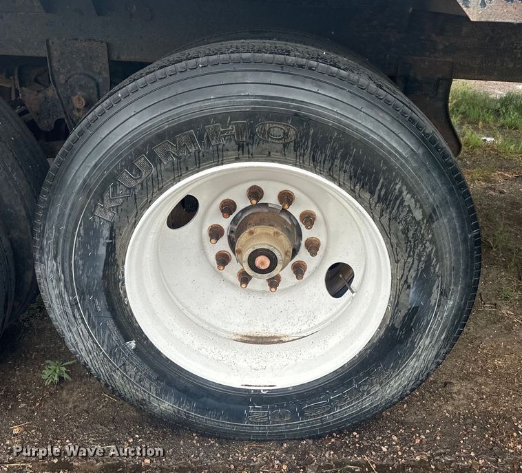 image for item EJ2798 1999 Tempte grain trailer